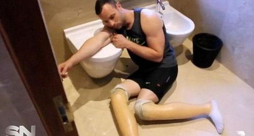 南非8名女模吃瓜视频,网络热议不断